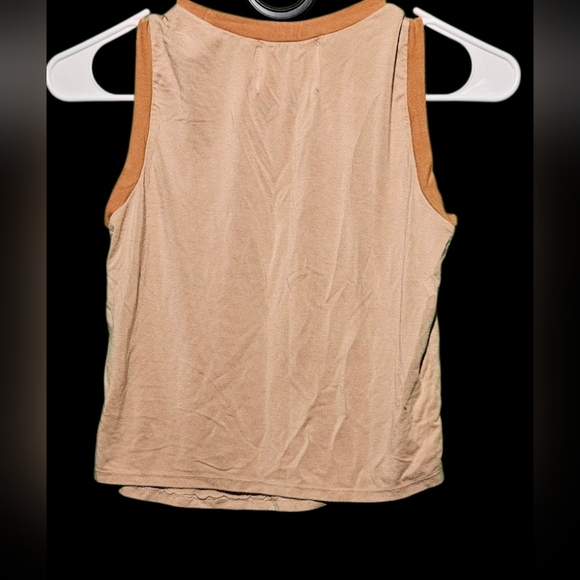 Omighty Y2K Tan Pony Crop Top with Blue and Orange Graphic EUC Medium 17-19 PTP - Picture 5 of 6